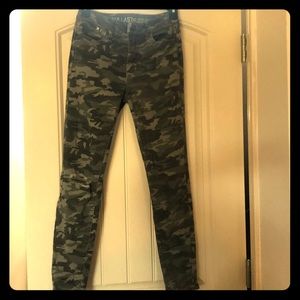 Camo skinny jean
